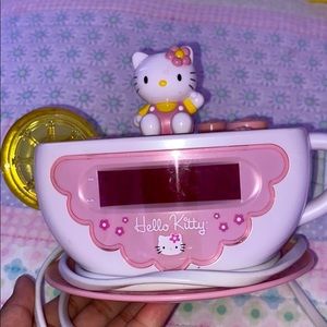 HELLO KITTY VINTAGE ALARM/RADIO